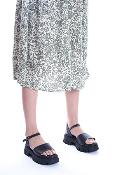 M&B COLLECT SANDALE NEGRE CU TOLĂ ÎNALTĂ