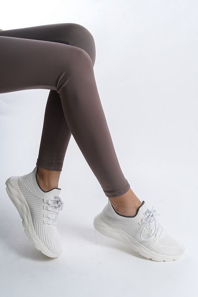 en7 White Unisex Comfortable Easy-to-Wear Knitwear Sneaker 4556