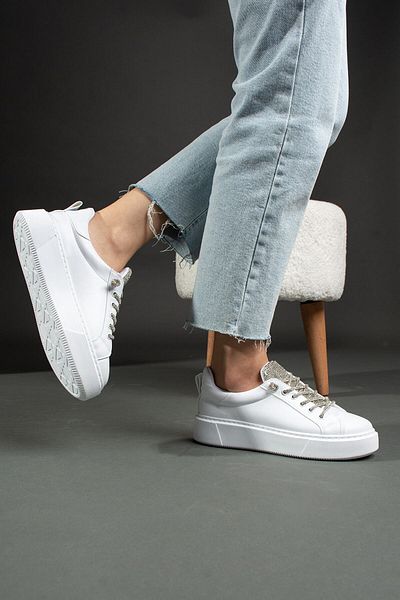 İnan Ayakkabı Pantofi de damă de culoare albă cu piatră detaliată sport și pantofi sport, talpă de 4 cm