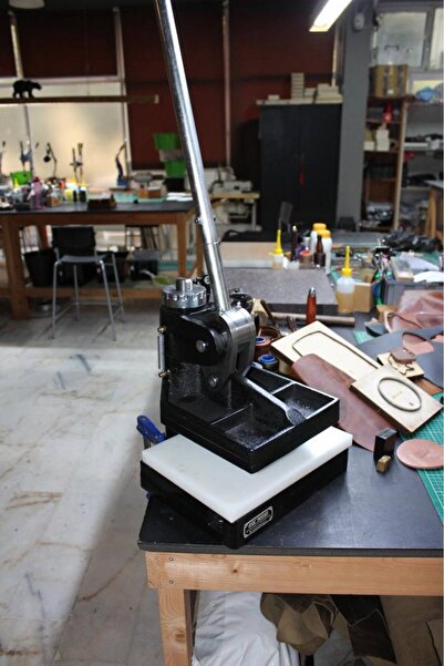 HSK Makina Döner Kafa Deri Kesim Presi