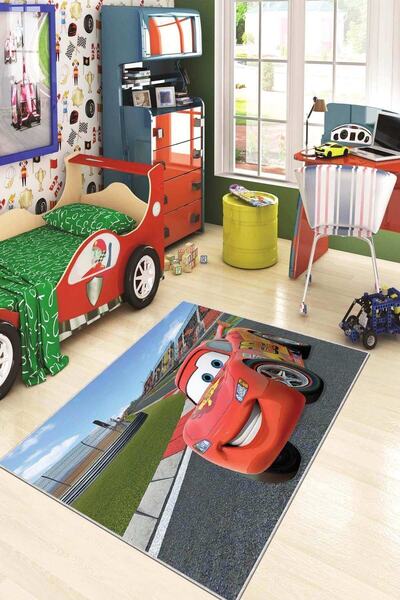 NeluxHome Kaymaz Tabanlı Makinede Yıkanır Mcqueen Arabalı Çocuk Halısı Kd049