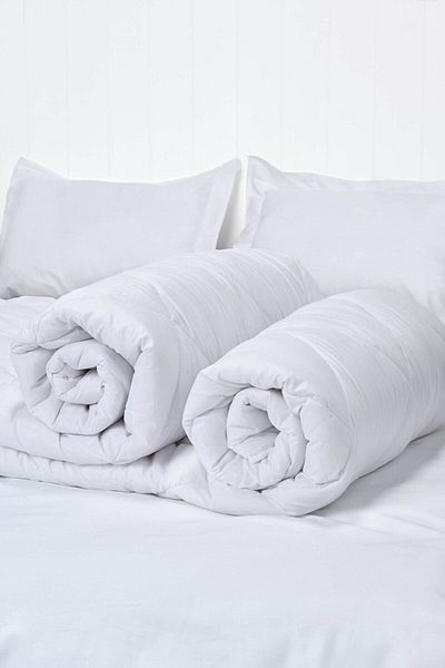 Taç Crystal Single 4 Seasons Microfiber Quilt Buy 1 Get 1 Free