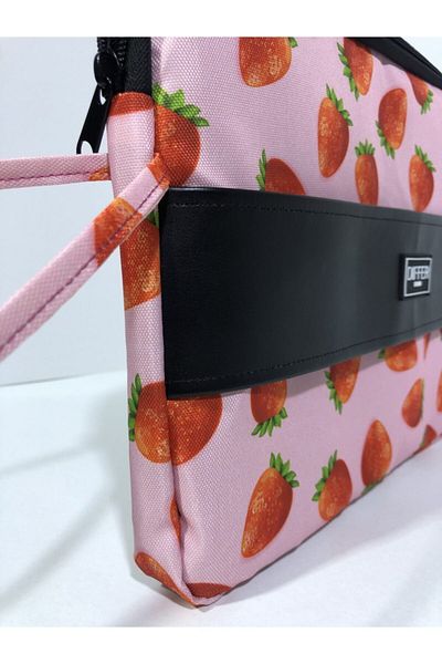 Differ 14 Inch Strawberry Patterned Macbook/laptop/notebook/tablet Case