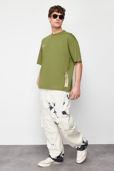 Trendyol Collection Βαμβακερό μπλουζάκι χακί χρώματος Oversize - TMNSS24TS00075