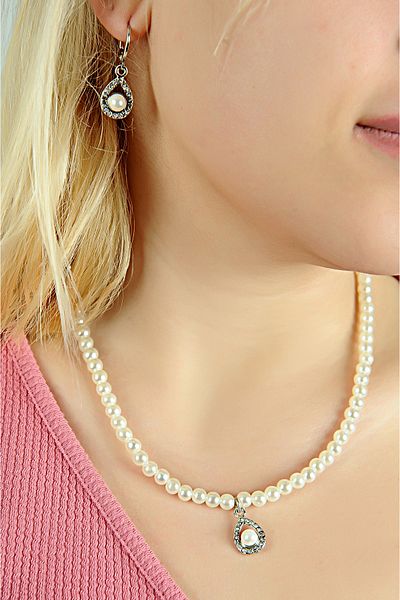 EUROMODA Special Designed Pearl and Zircon Stone Necklace Earrings Pearl Set