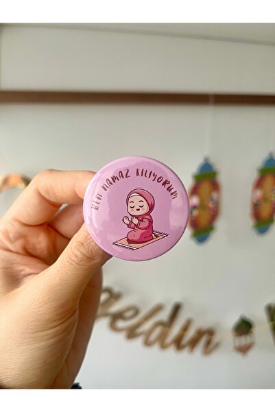 lamel shop "Ben Namaz Kılıyorum" Kız Rozet