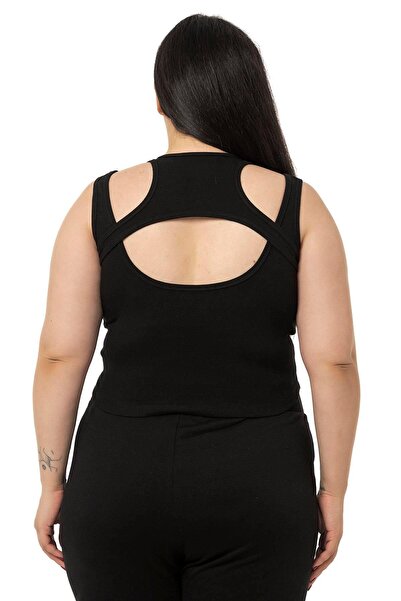 DISENTIS MODEST Large Size Low-cut Ribbed Camisole Black Body