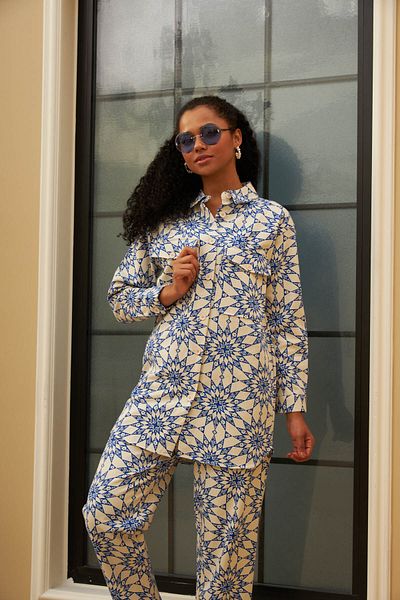 MİA NOURA Set cămașă și pantaloni cu modele gabardine și colorate