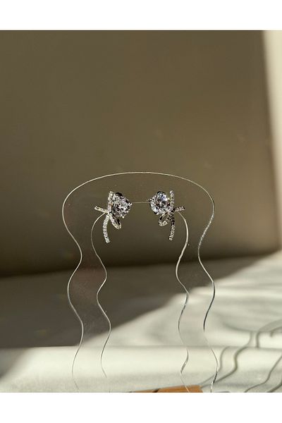 Ebru Atelier Rhinestone Ribbon Earrings