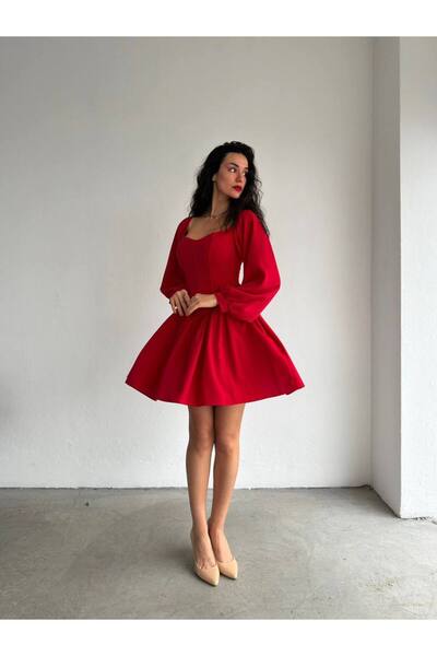 popibutik Κόκκινο Μίνι Φόρεμα Jessica Fabric με τετράγωνη λαιμόκοψη