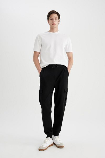 DeFacto Breite Passform – Jogger-Jogginghose mit Pike-Cargo-Taschen, Taillenschnürung, C4043ax24sp