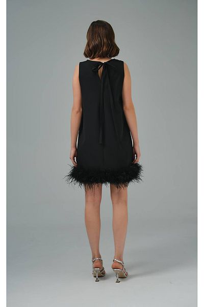 Neşeli Butik γυναικείο ύφασμα ατλάς με λεπτομέρεια με πούπουλα μίνι βραδινό φόρεμα NBSWLL04
