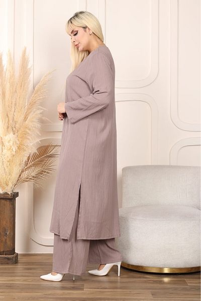sinemisxxl طقم جاكيت بنطلون من القماش المجعد باللون البني الفاتح