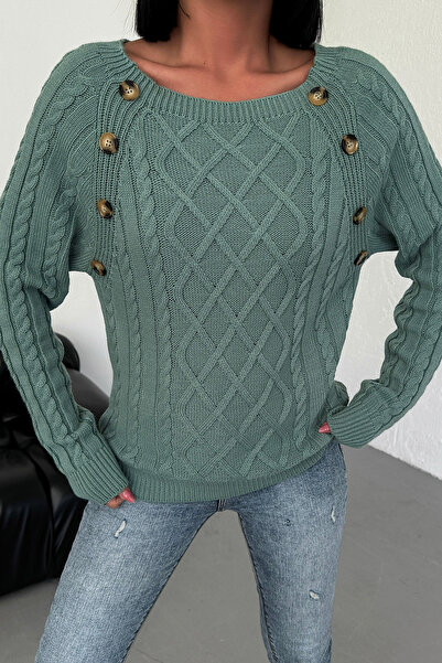 Nosia Жіночий трикотажний светр з коміром-човником і деталями у вигляді ґудзиків