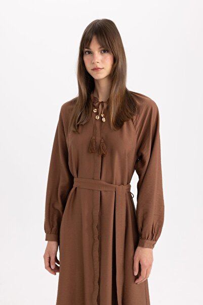 DeFacto Prevládajúci golier Regular Fit Maxi šaty s dlhým rukávom C2750AX24SP