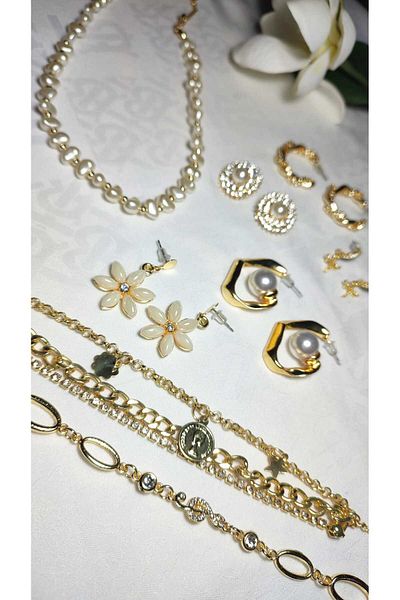 RSB Bijuteri Necklace, Earrings, Bracelets, Zircon and Pearl Jewelry 8 Pieces Gift Package in a Set