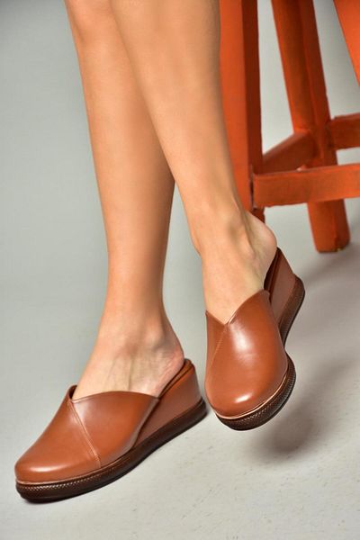Fox Shoes S674307509 Tan Wedge Sole Women's Slippers