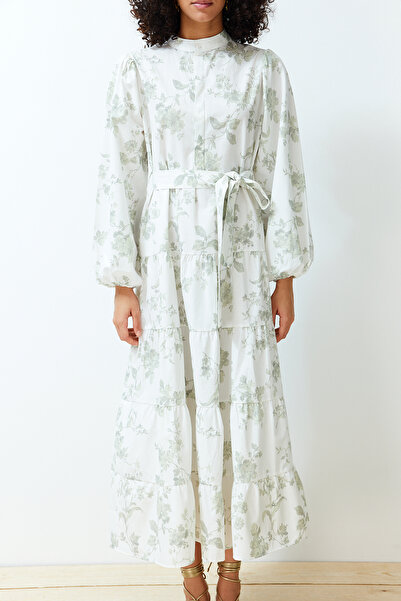 Trendyol Modest Tkané šaty z ecru stojatého límečku s květinovým páskem z popelínu TCTSS24EB00153