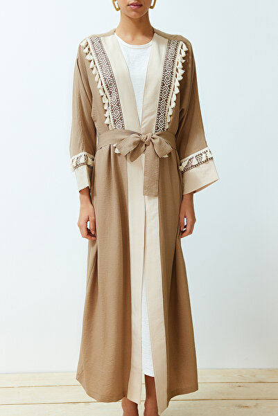 Trendyol Modest Hnědý pásový brod detailně tkané kimono & Kaftan & Abaya TCTSS24KF00007