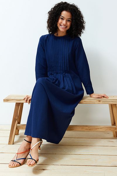 Trendyol Modest Sötétkék redőzött részletes, kényelmes szőtt ruha TCTSS24EB00128