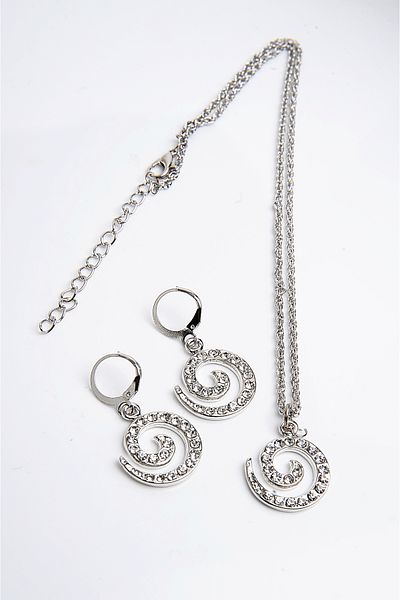 EUROMODA Special Designed Necklace Earring Set