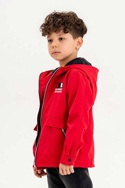 Gold Class Kidswear Hooded Zippered Embroidery Decorated Waterproof Boy Jacket