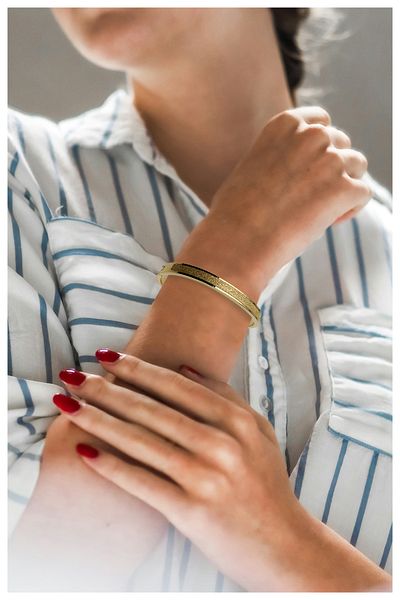 Manken İstanbul Women's Gold Glitter Model Steel Bracelet, Handcuff Bracelet, Bracelet