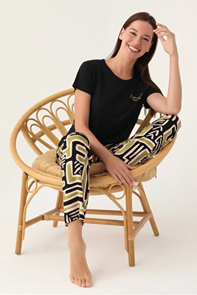 Pierre Cardin PİERRE CARDİN SOFT TEXTURED FABRIC COMFORTABLE COLLAR SHORT SLEEVE WOMEN'S PAJAMAS SUIT 8818