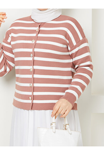 Pamuk Butik Women's Crew Neck Short Knitwear Cardigan