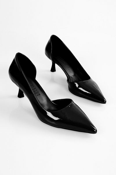 Shoeberry Aurna Stilettos für Damen aus schwarzem Lackleder