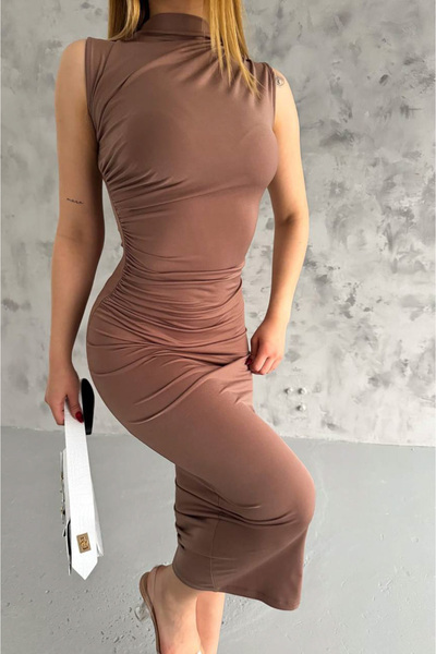 Bella Breeze Βραδινό φόρεμα με ελαστικό ύφασμα Sandy Midi με κοψίματα μολύβι