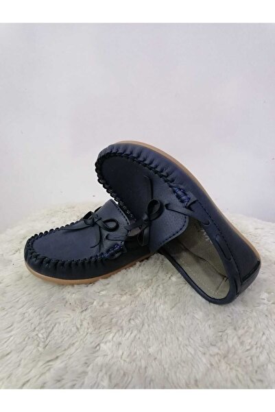 Özgür Kids Ortopedik erkek çocuk ayakkabısı.