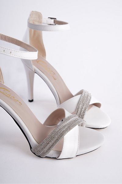 ELMANDO Women's 11 Cm Heeled Stone Detailed Heel Classic Shoes White Skin