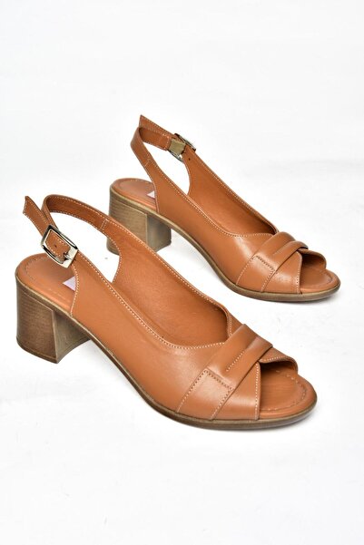 Fox Shoes P555452903 Tan Genuine Leather Thick Heeled Women's Sandals