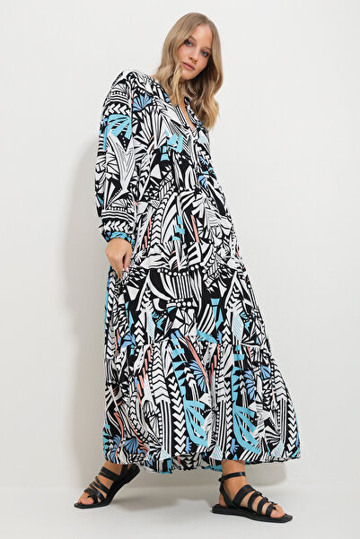 Trend Alaçatı Stili Dámské černo-bílé šátek s límcem se vzorem, šaty s maximální délkou Alc-X11593