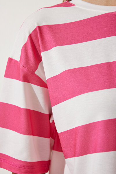 Happiness İstanbul Női fehér, rózsaszín, legény nyakú, csíkos Crop kötött póló HF00452