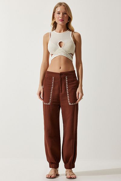 Happiness İstanbul Damen-Hose aus Musselin mit Stickerei und Details in Braun SF00019