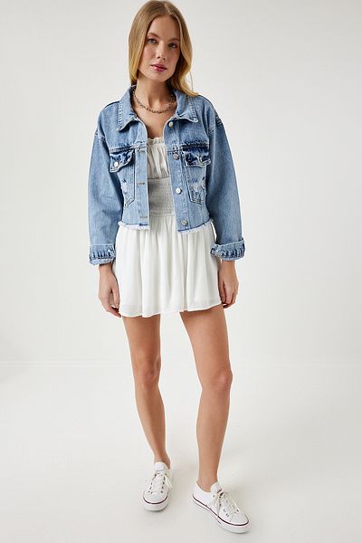 Happiness İstanbul Hellblaue kurze Jeansjacke mit Quastendetail für Damen RV00159
