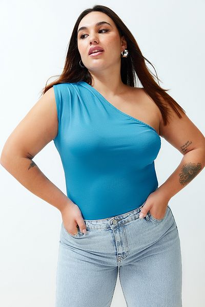 Trendyol Curve النيلي غير المتماثلة طوق أسفل المفاجئة محبوك BodyTBBSS24AF00066