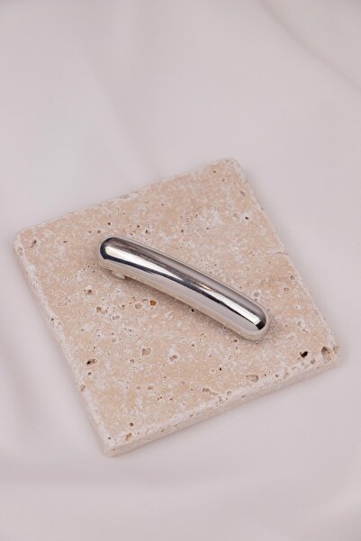 Sacha Accessories Curved Bar Plate Silver Clip Buckle