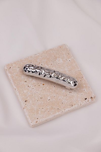 Sacha Accessories Textured Bar Plate Silver Clip Buckle
