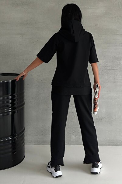 lovebox Mikina s krátkým rukávem, kapucí a kapsou Černá sportovní tepláková souprava s elastickým pasem a nohama na zip