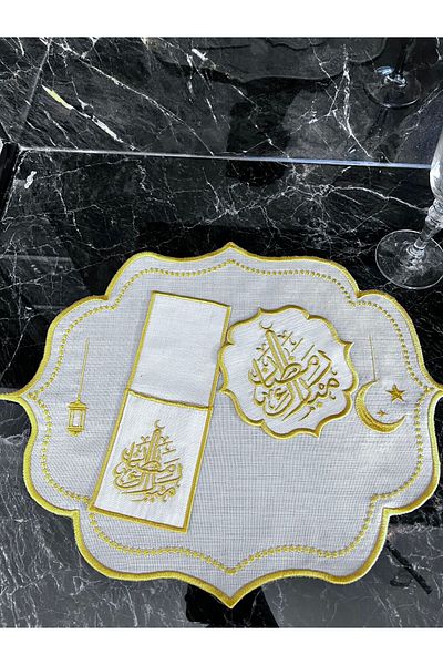 Nakışkonsept Set de servicii americane de 18 piese cu scris Ramadan Mubarak