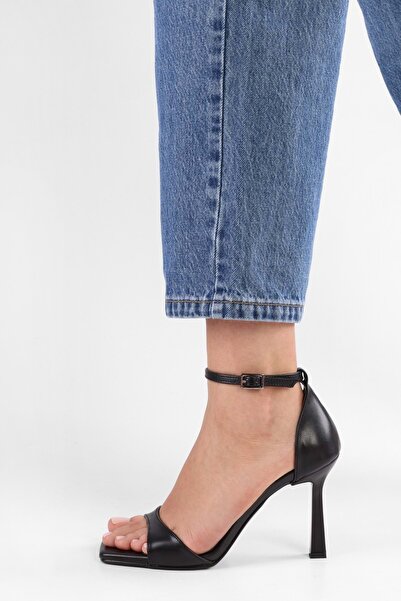 Shoeberry Дамски черни кожени обувки на ток Vinetta