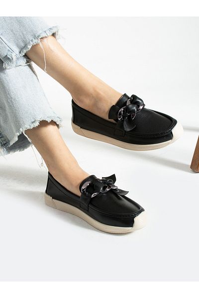 Alemdar Shoes Черни дамски мокасини с катарама