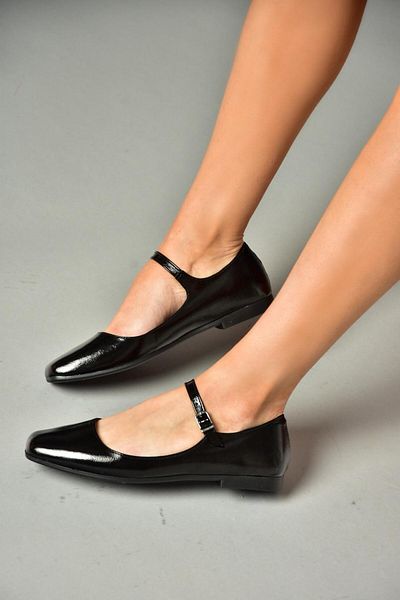 Fox Shoes S726252508 Balerini de damă din piele lacuita neagră