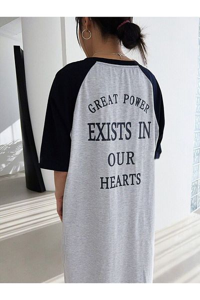 Machetta Γυναικείο μπλουζάκι με μανίκια Raglan Great Power Printed Φόρεμα/τουνικ