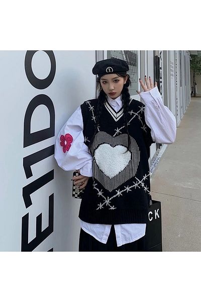 DarkellaStore Y2K Harajuku Thorn Heart Pattern Oversize Sweater