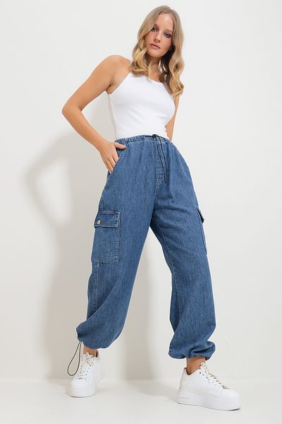 Trend Alaçatı Stili Dámské modré Cargo Jogger kalhoty s elastickým pasem a kapsami Alc-X11759