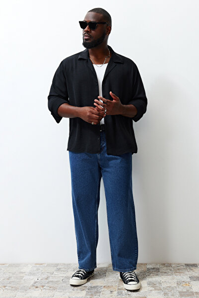 Trendyol Collection Nagy méretű fekete, lehajtható galléros vászon megjelenésű nyári ing - TMNSS24AX00012